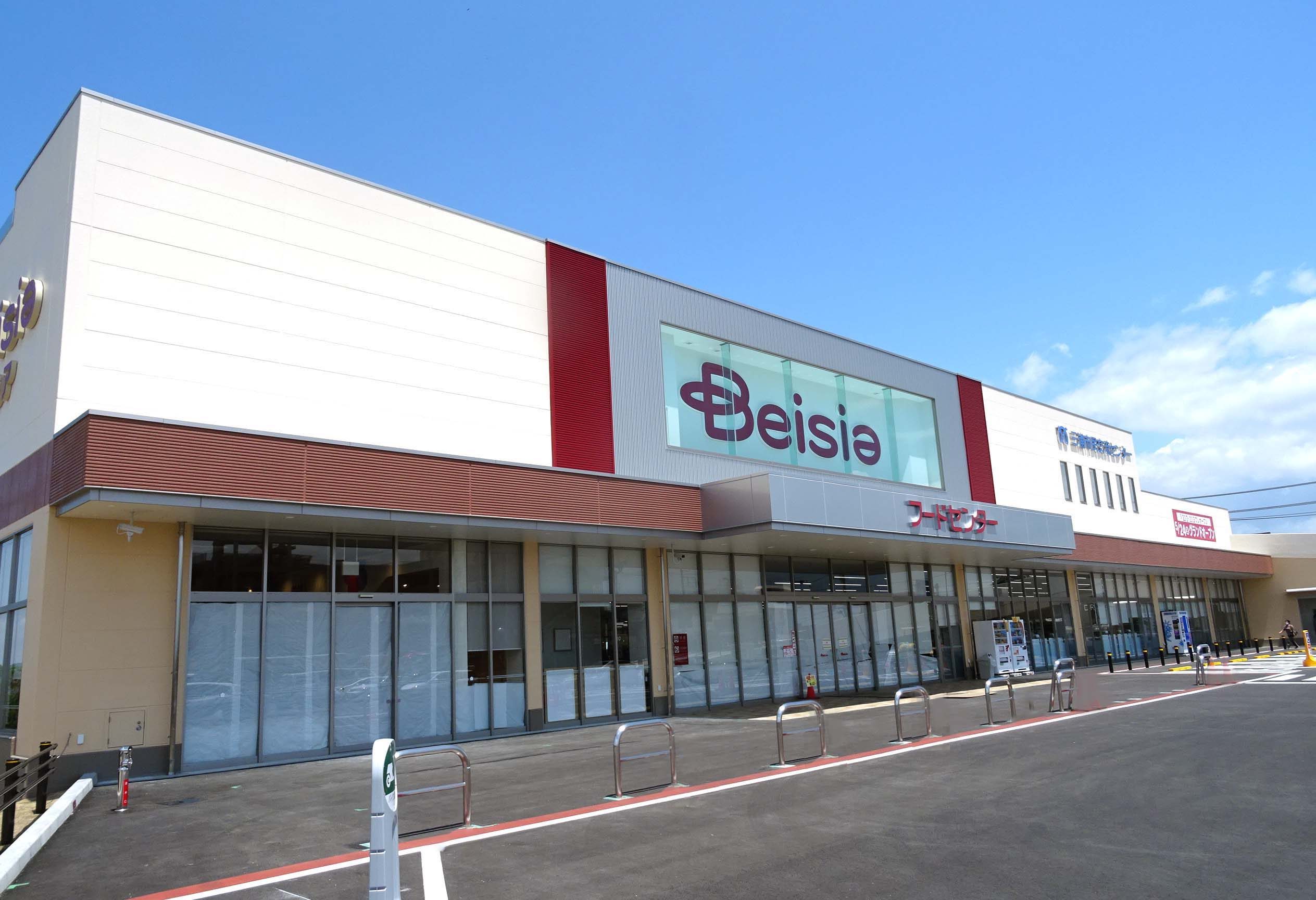 Ｂ食料品スーパー様　電気設備工事